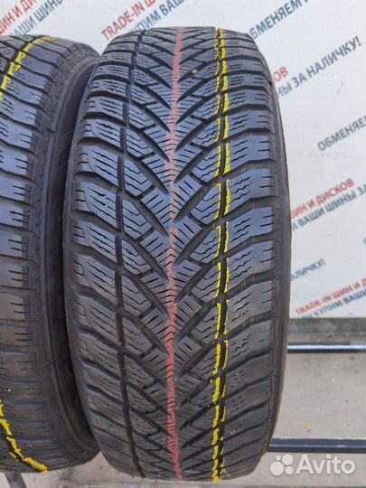 Goodyear Ultra Grip HP 215/65 R16 98T