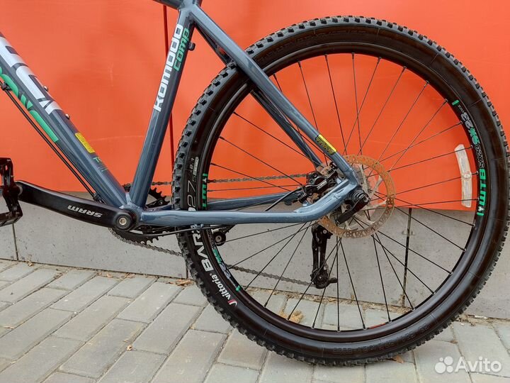 Jamis komodo comp(27.5/sram/rockshox)