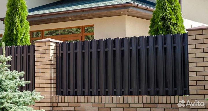 Забор металлический цена за метр работа по договор