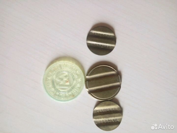 Жетоны метро и таксофонов