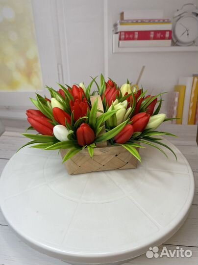 Прекрасный букет тюльпанов из мыла