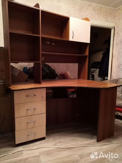 Компьютерный стол