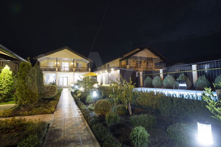 Дом 220 м² на участке 7 сот.