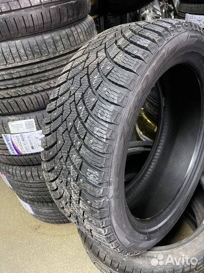Pirelli Ice Zero 2 215/55 R17 98T