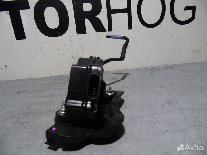 Электронная педаль lexus IS 2017