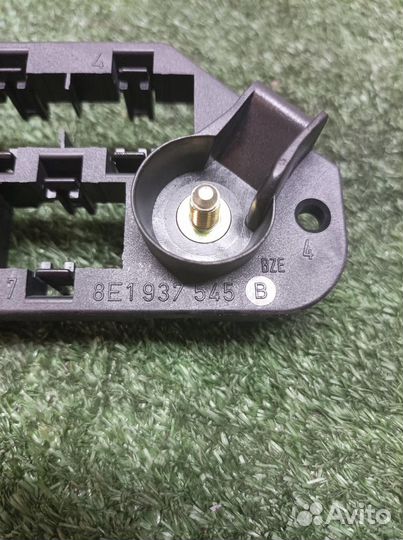 Кронштейн (сопут. товар) Audi Audi A8 4E 2002-2