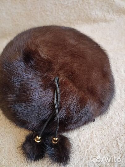 Берет новый женский норковый 54