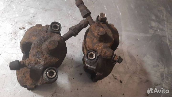 Суппорт тормозной задний BMW 3 E46 1999