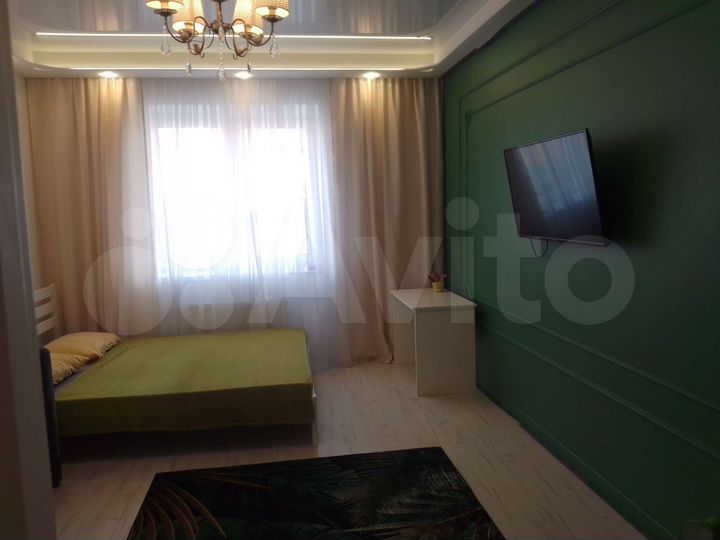 2-к. квартира, 70 м², 1/9 эт.