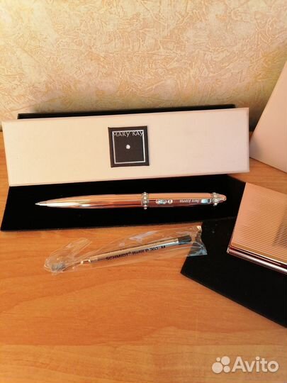 Набор: визитница и ручка Mary Kay