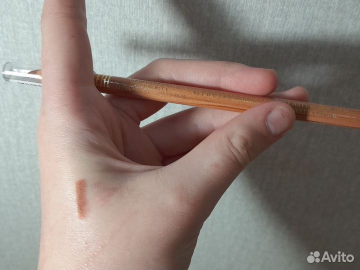 Карандаши для губ