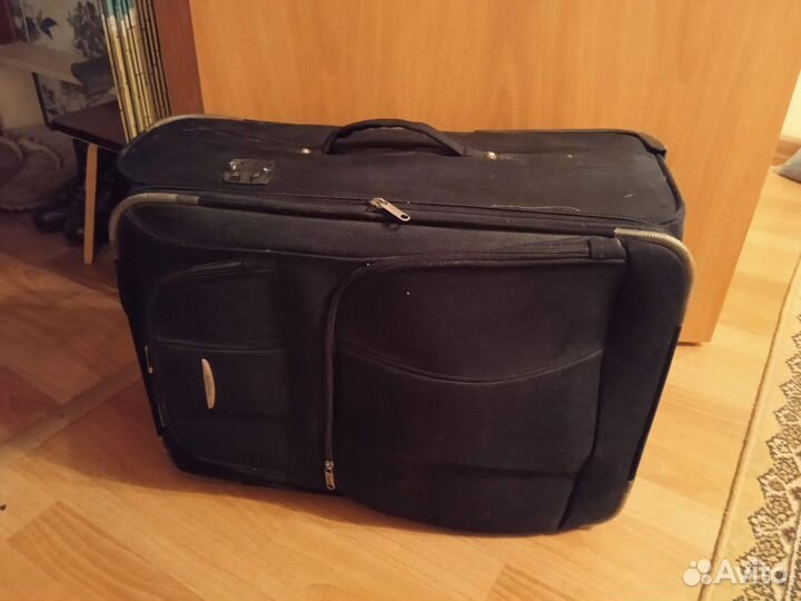 Чемодан на колёсах бу
