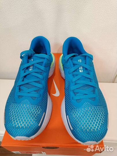 Nike ZoomX Invincible Run (10 US)