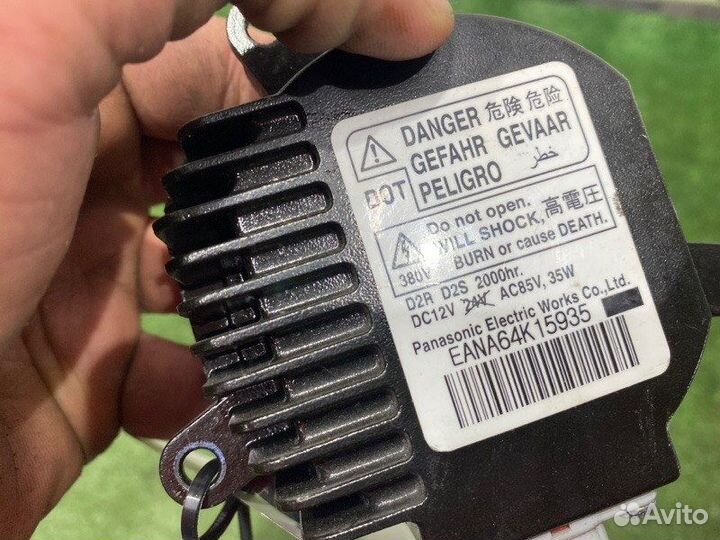 Блок ксенона правый Nissan Teana J32 VQ25DE 2008