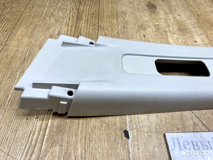 Обшивка центральная левая верхняя Mazda 6 GH 07-13