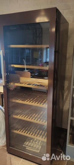 Винный шкаф liebherr WKt 5552