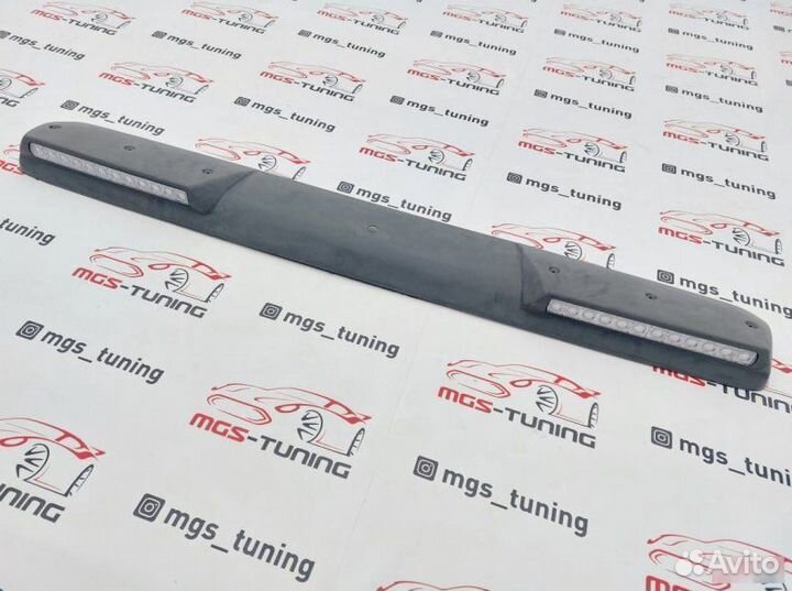 Передний спойлер (B) на Mercedes G-Class W464