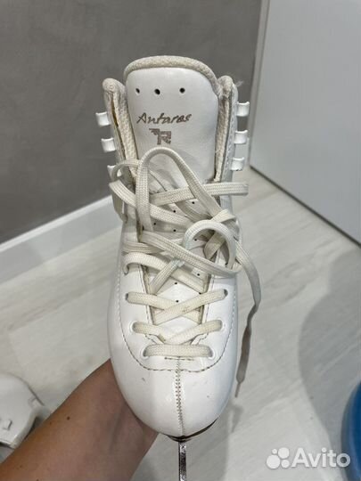 Фигурные коньки Risport 190 мм