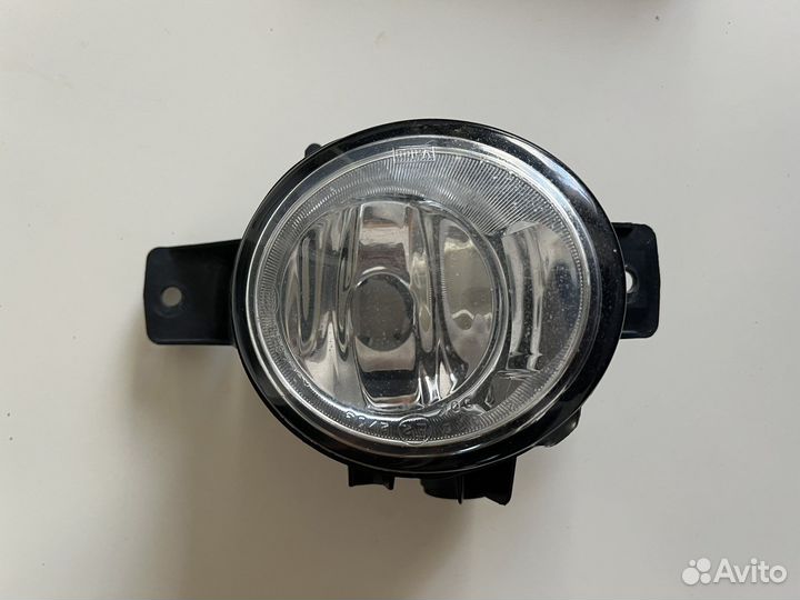 Левая противотуманная фара bmw x6 2009 года