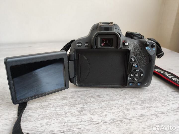 Canon eos 700d