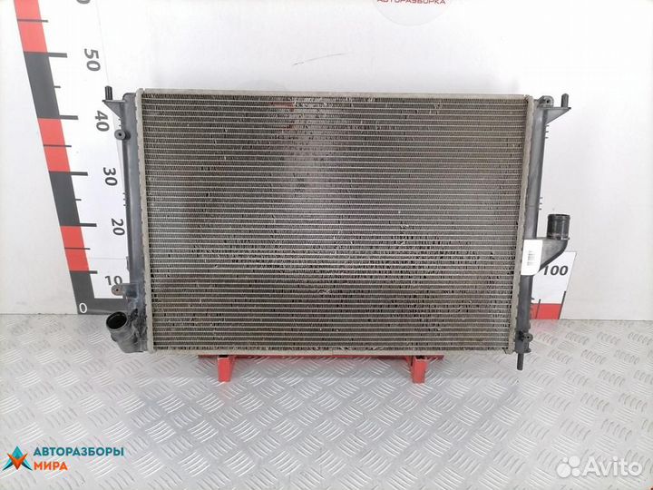 Радиатор (основной) Dacia Duster 2013 8200735039