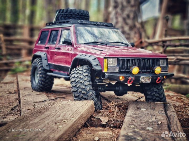 Rc модель трофи jeep Cherokee