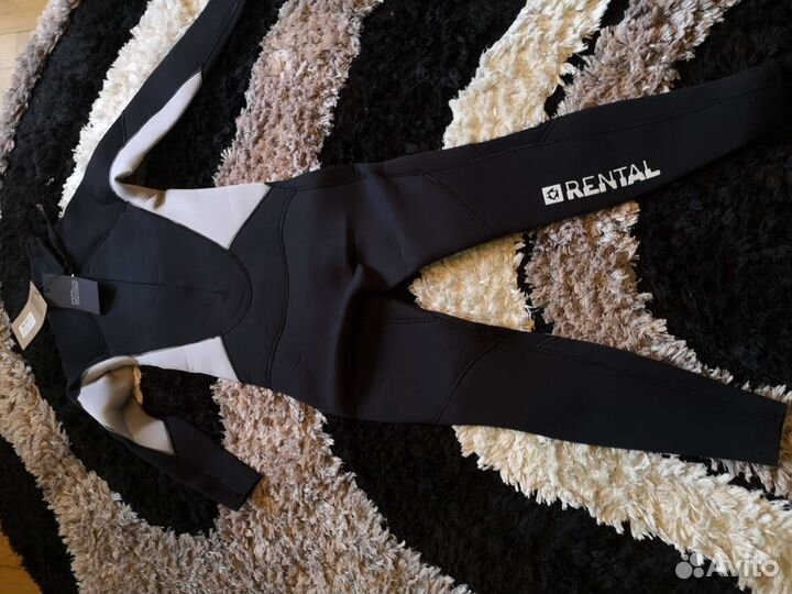 Гидрокостюм