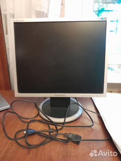 Монитор samsung syncmaster 940n 19