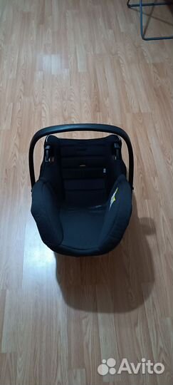 Детское автомобильное кресло/люлька