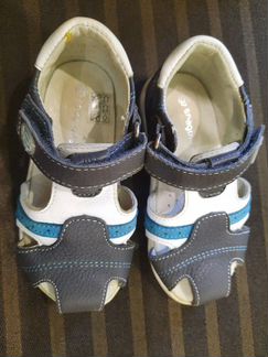 Детские кожаные сандалии