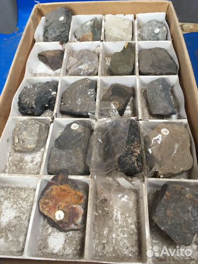 Коллекция камней и минералов