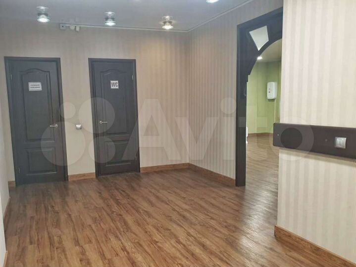 Офис с отдельным входом, 147 м²