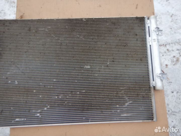 Радиатор кондиционера 301000058AA