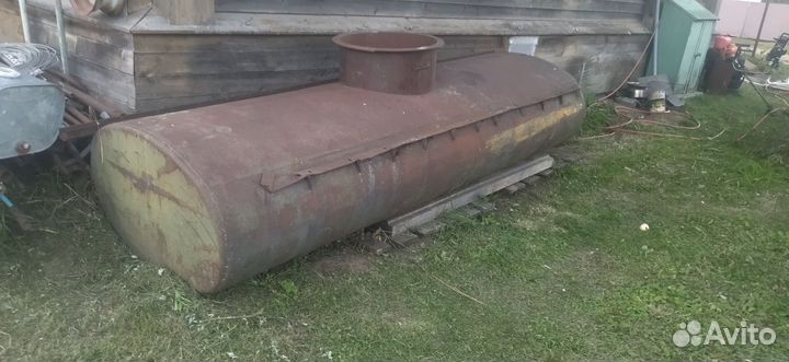 Ëмкость для воды