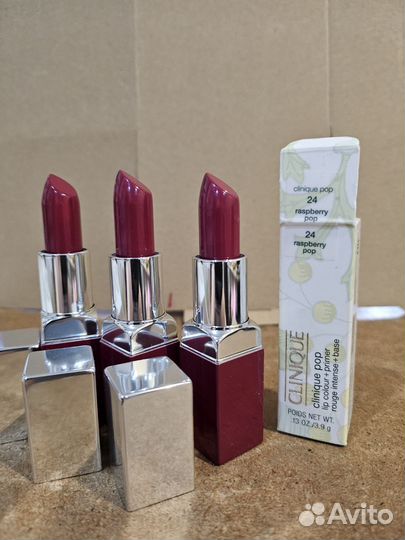 Помада для губ 24 Raspberry. Clinique