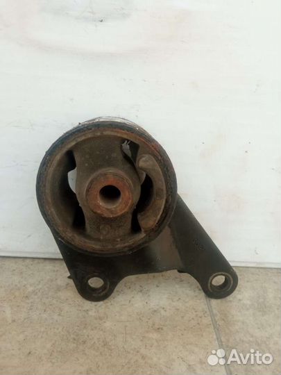 Подушка двигателя Mazda 626 GD GJ21