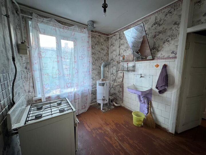 2-к. квартира, 40 м², 2/2 эт.