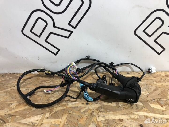 Проводка двери передняя левая Mitsubishi Outlander