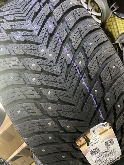 Nokian Tyres Hakkapeliitta 10p SUV 295/35 R21 107T