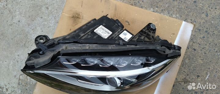 Фара левая мерседес W205 205 одна линза C205