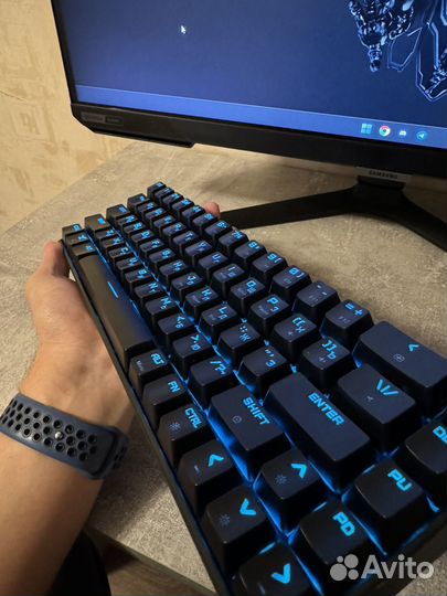 Монитор Samsung G4 244HZ