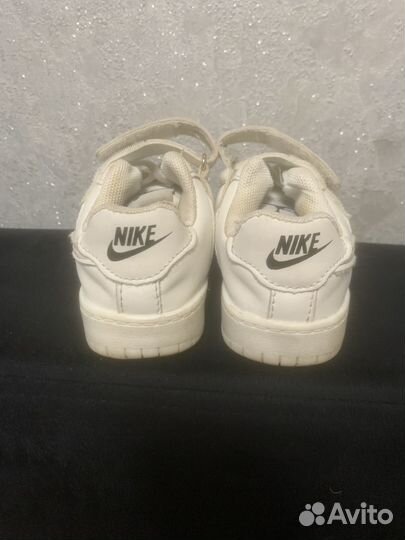 Кроссовки детские nike