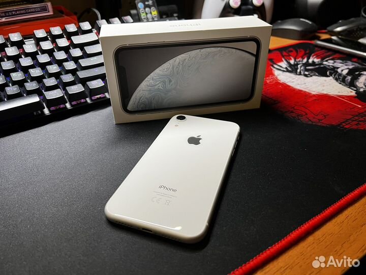 iPhone Xr, 64 ГБ