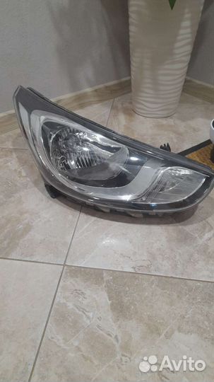 Фара правая hyundai solaris 2011г оригинал
