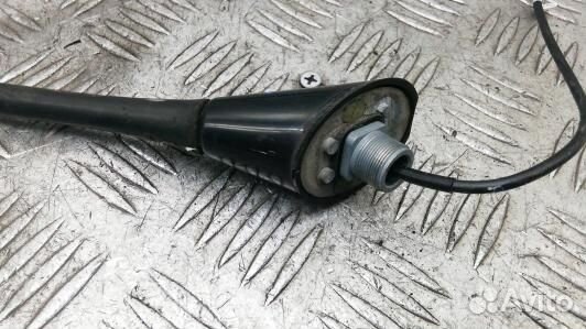 Антенна opel zafira B (HBR05WF01)