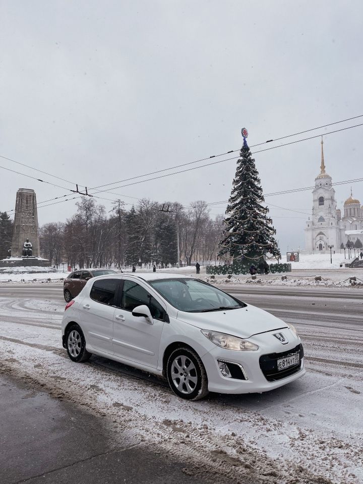 Peugeot 308: фото владельца