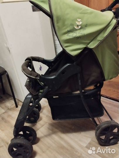 Прогулочная коляска