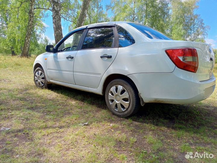 LADA Granta 1.6 AT, 2013, 179 000 км