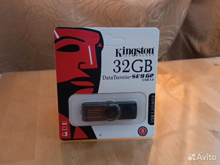 Kingston флэшка 32 GB