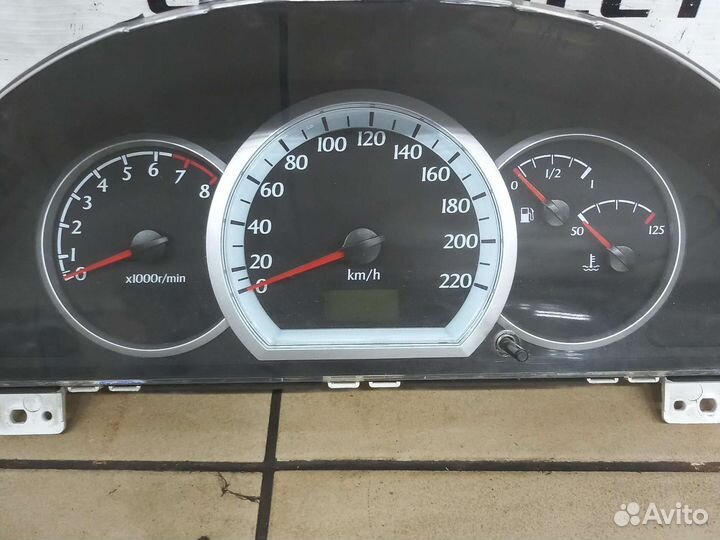 Щиток приборов МКПП Шевроле Лачетти